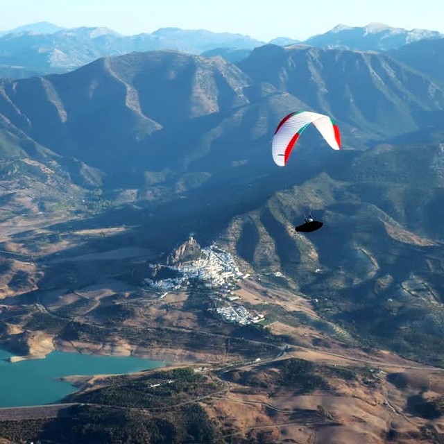 Fly Spain paragliding